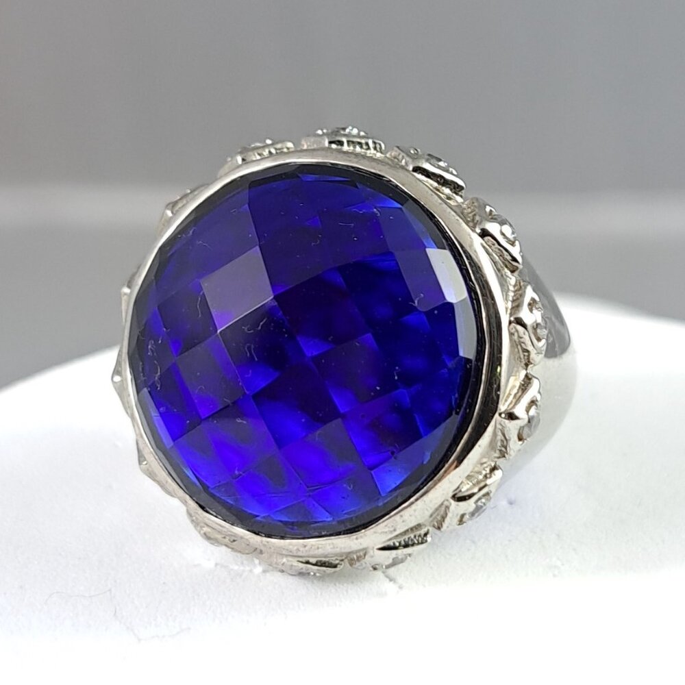Hespera Ink Blue Topaz Ring